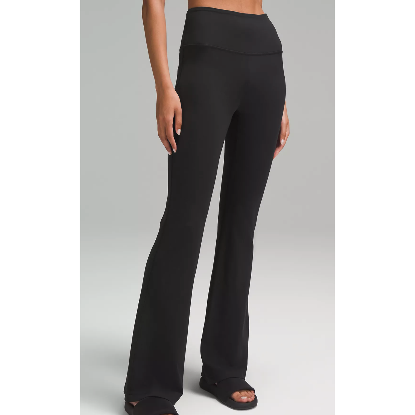 Groove SHR Nulu Flared Pant* Regular